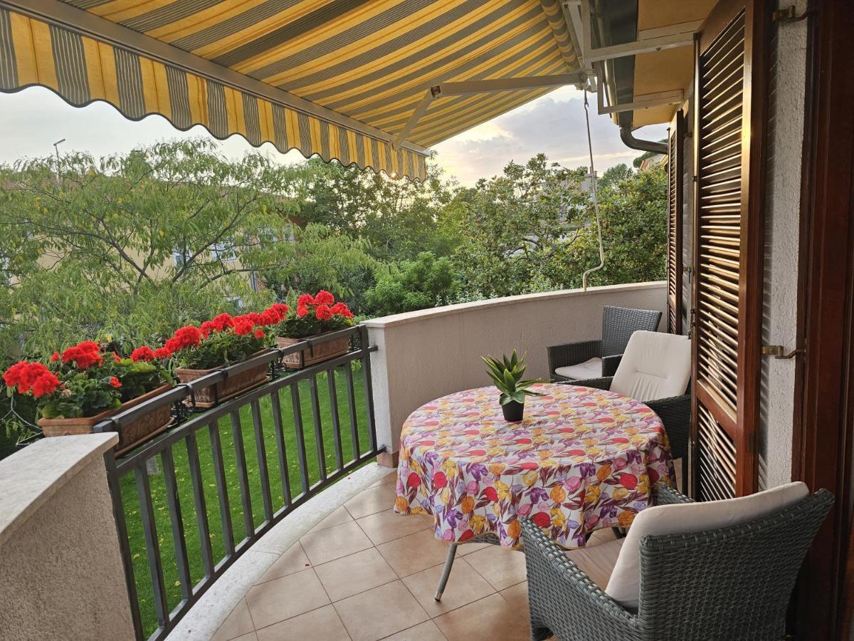 Apartamento Alda-App Funtana Exterior foto